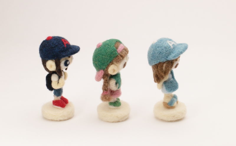 羊毛フェルト人形　野球帽