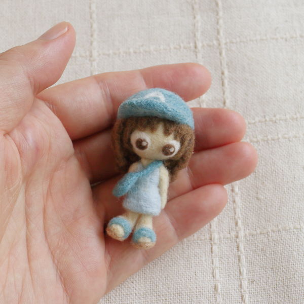 羊毛フェルト人形 リン